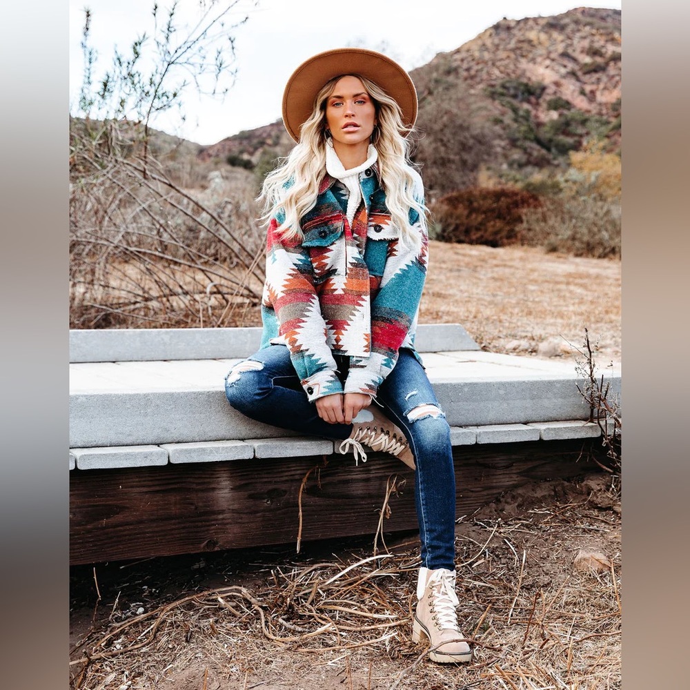 Vici Zion button down jacket 💙 new